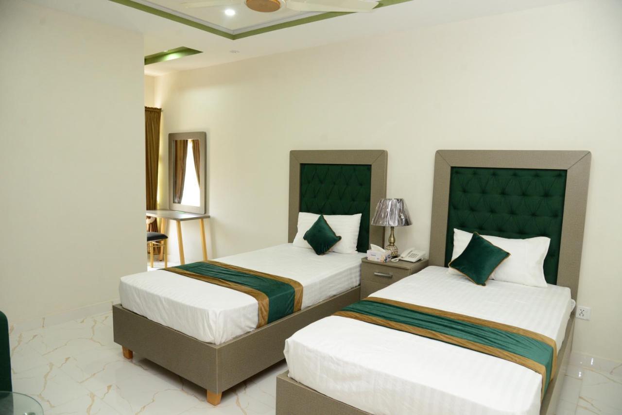 Hotel Deluxe Lahore Exterior foto
